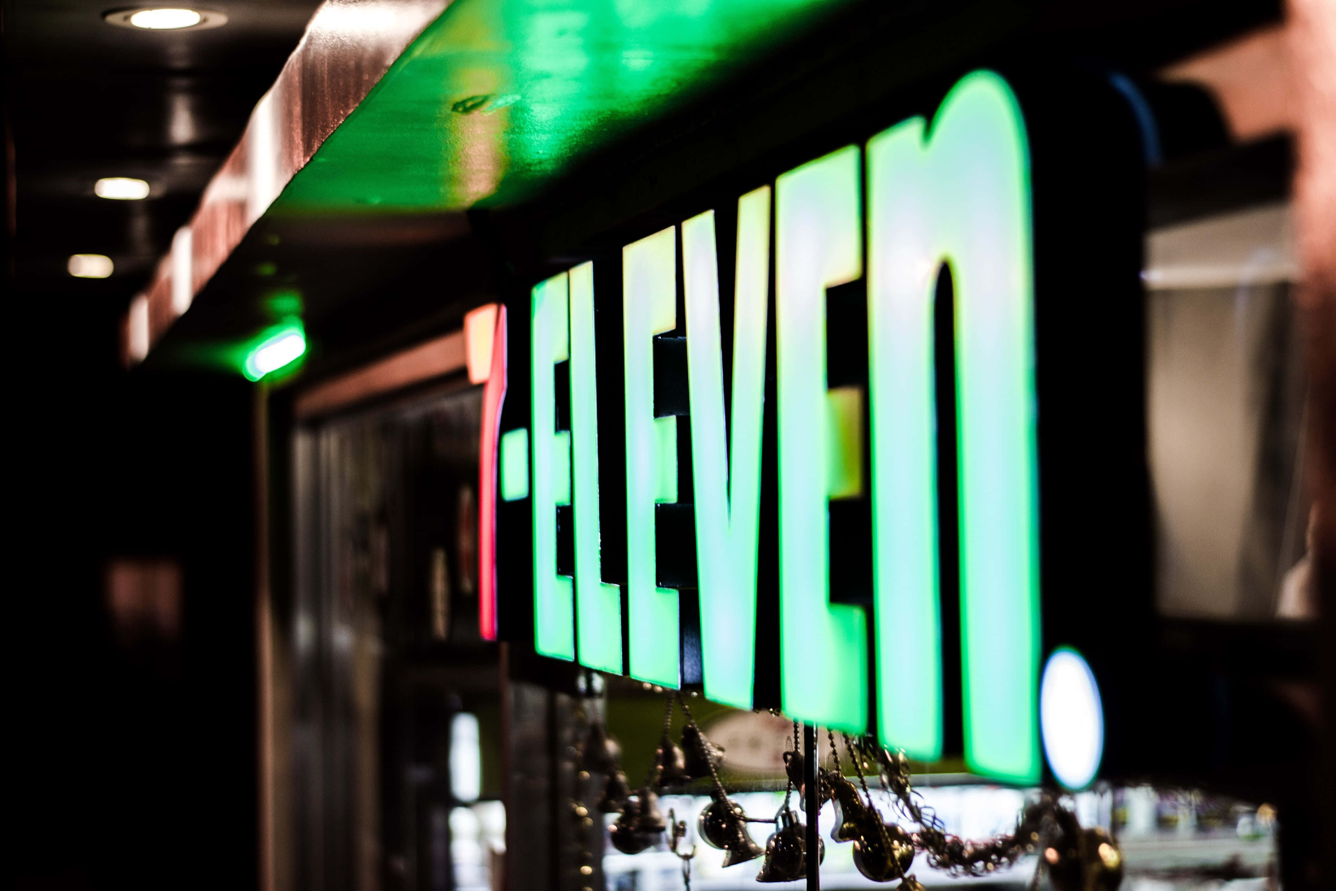 7 Eleven के साथ ताज़गी वॉलपेपर