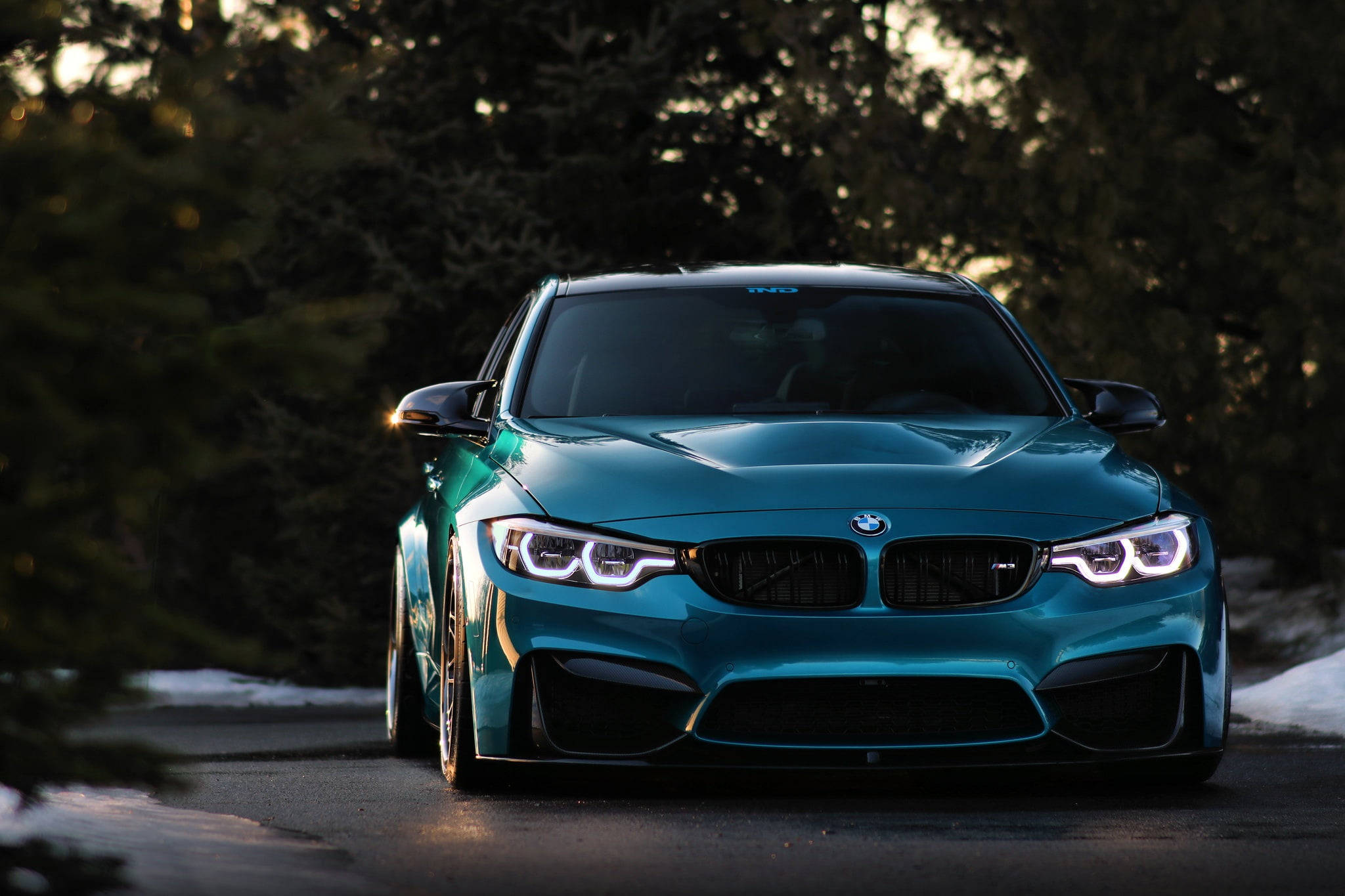 फ़िरोज़ी BMW लैपटॉप वॉलपेपर