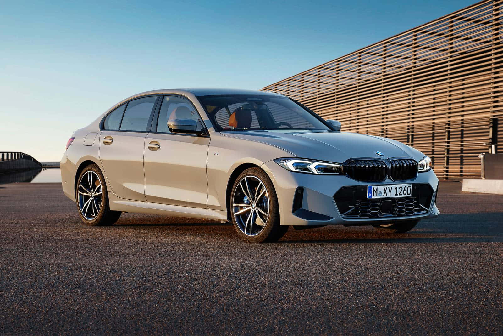BMW की शक्ति का अनुभव करें वॉलपेपर