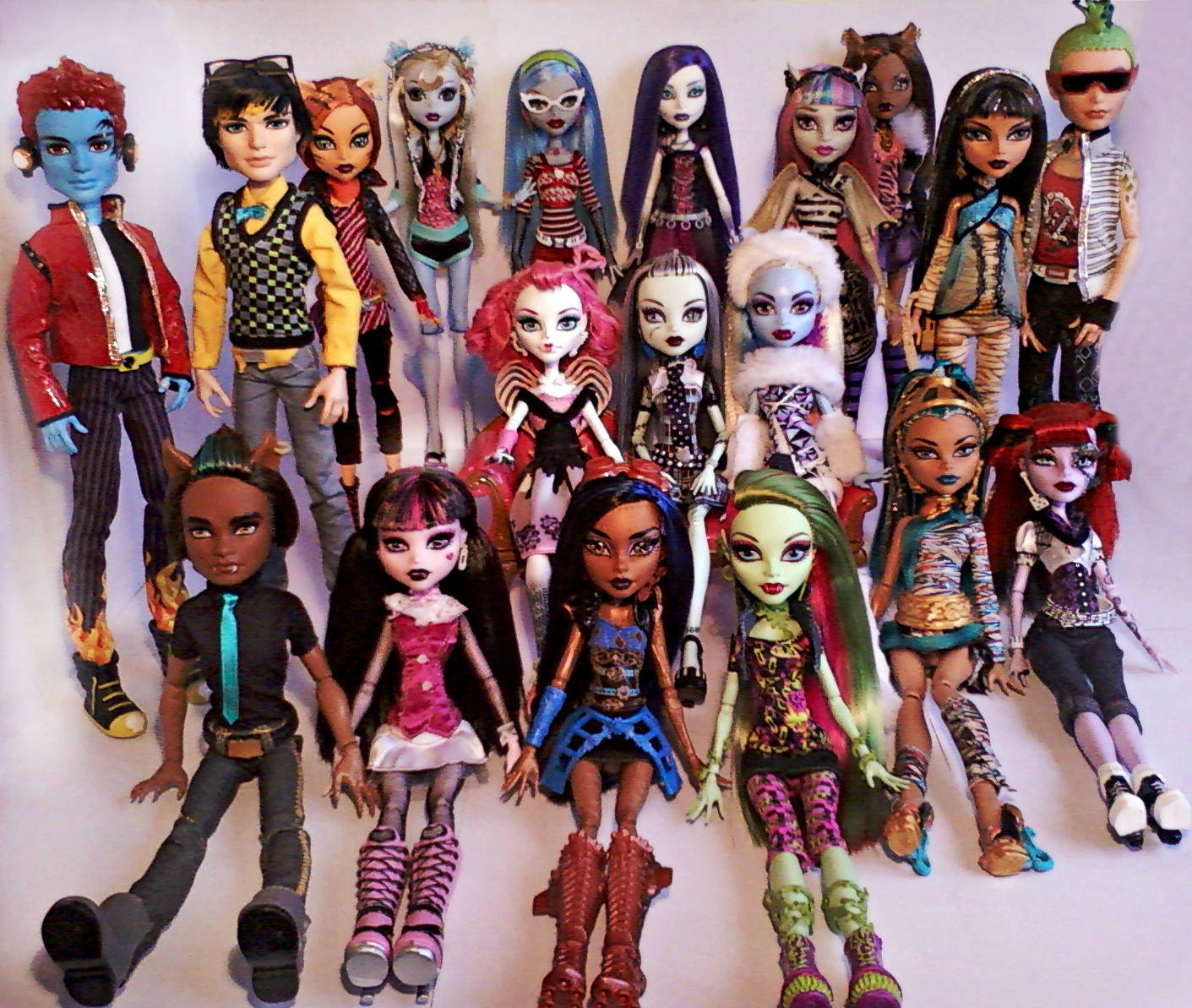 Bratz एस्थेटिक डॉल कलेक्शन वॉलपेपर