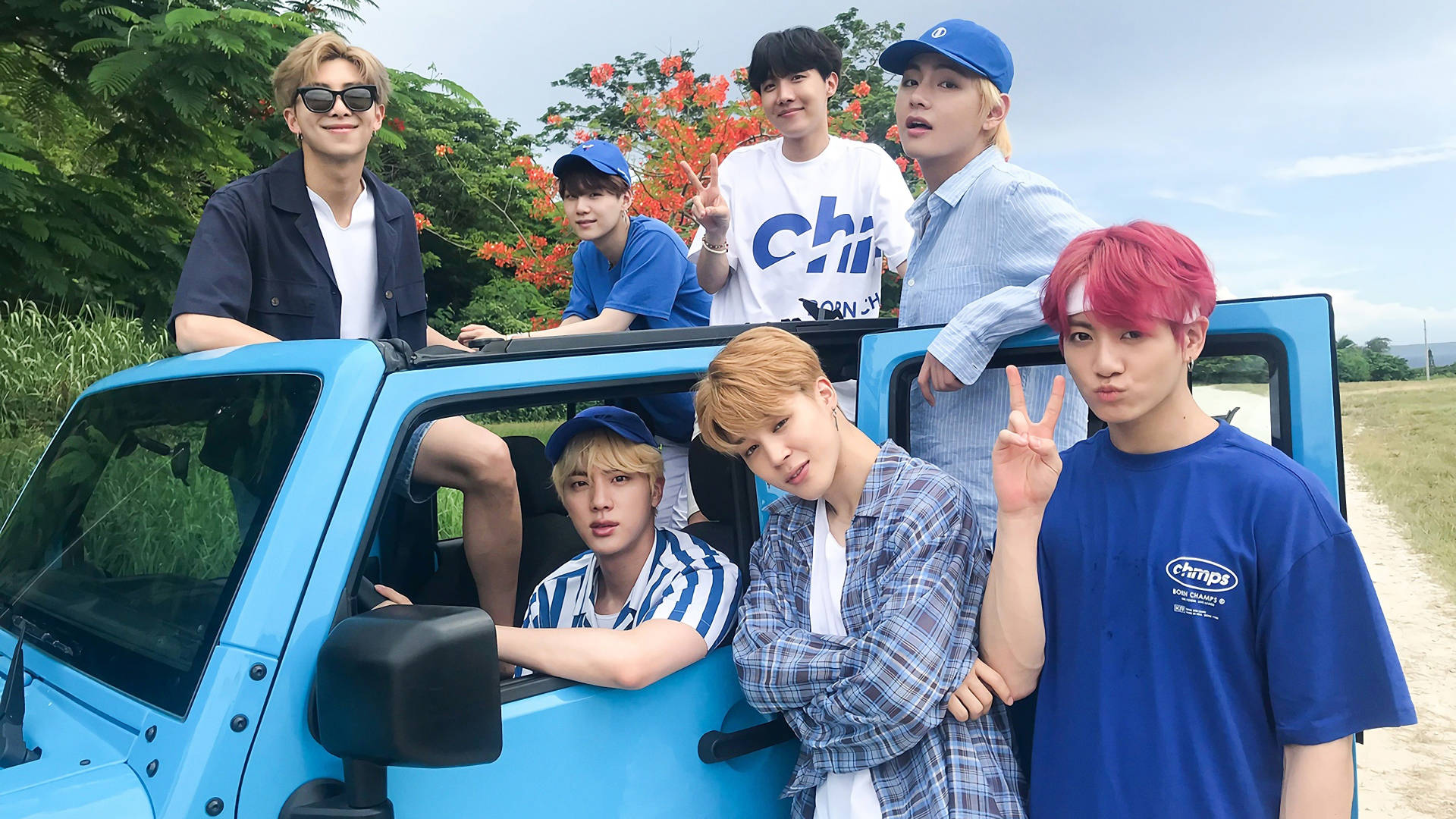 BTS का साइपन में ग्रुप फोटो वॉलपेपर