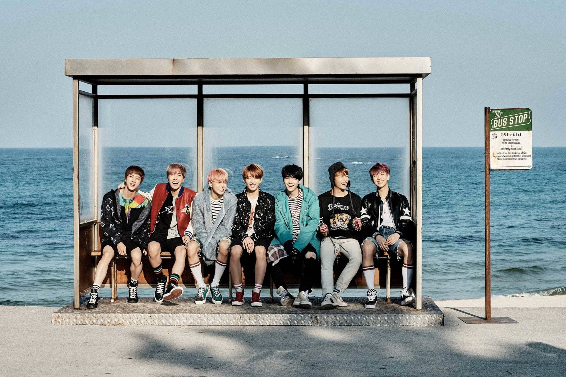 कूल BTS लैपटॉप स्प्रिंग डे वॉलपेपर