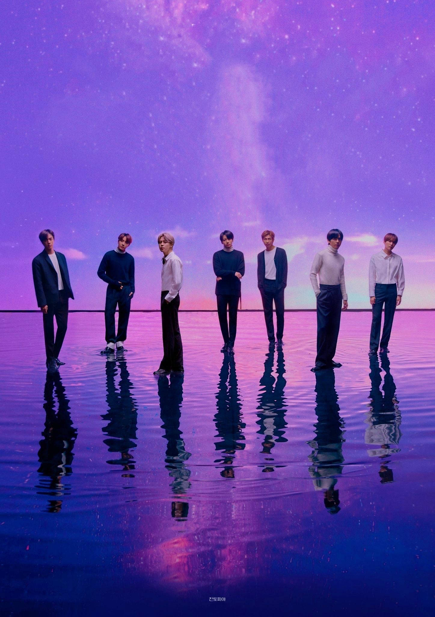 BTS OT7 पेस्टल बैंगनी रंग में वॉलपेपर