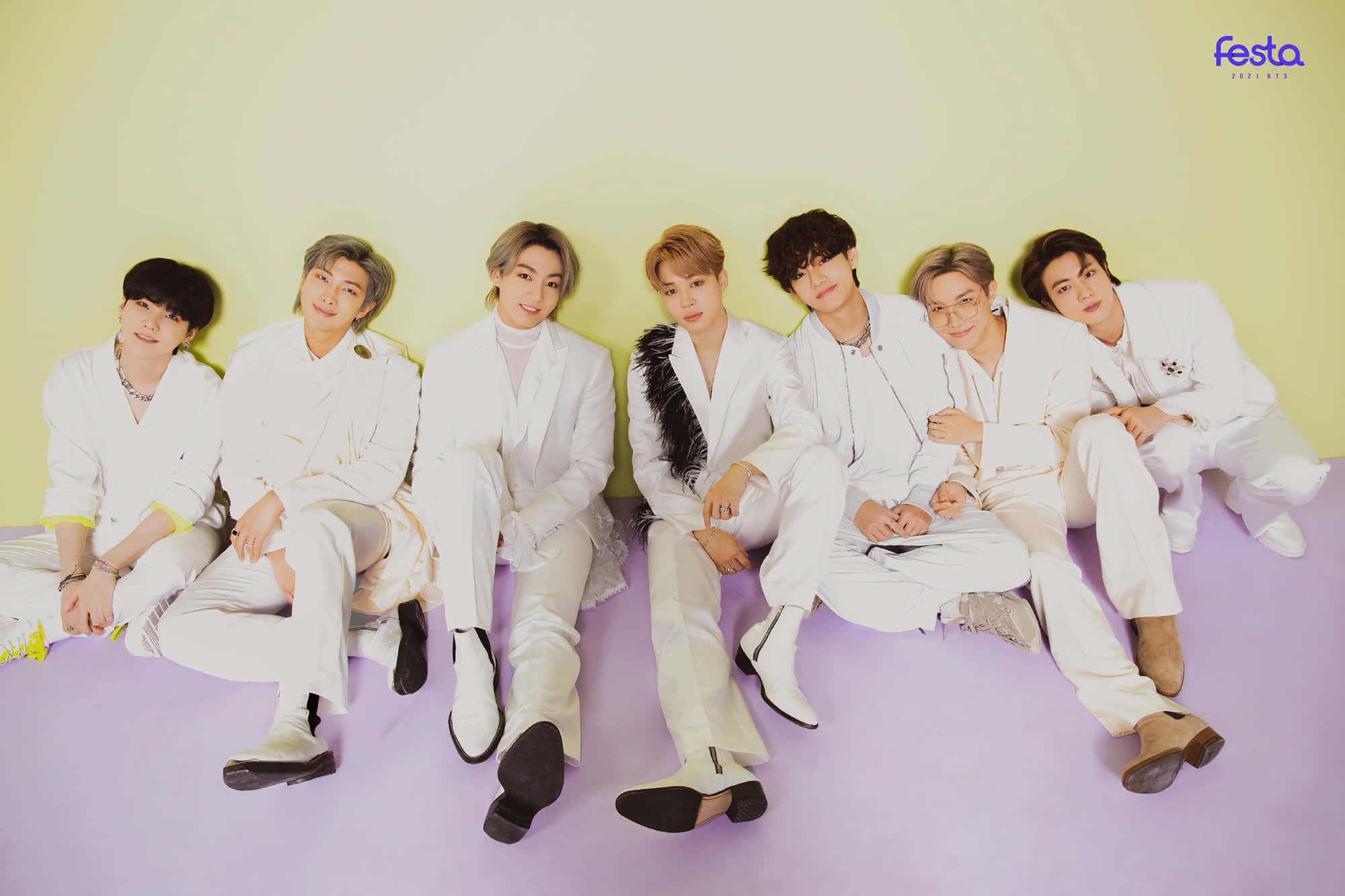 BTS परिवार की तस्वीर वॉलपेपर