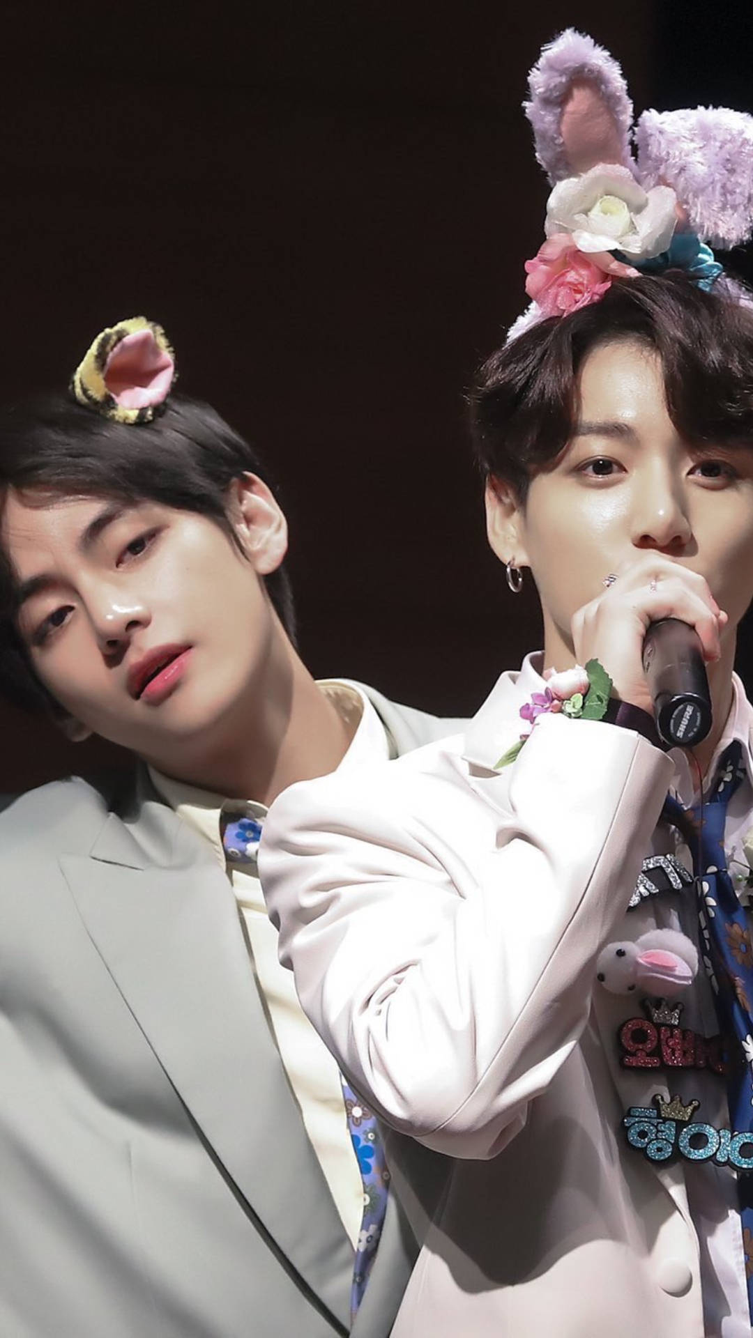 BTS V जंगकुक क्यूट हेडबैंड वॉलपेपर