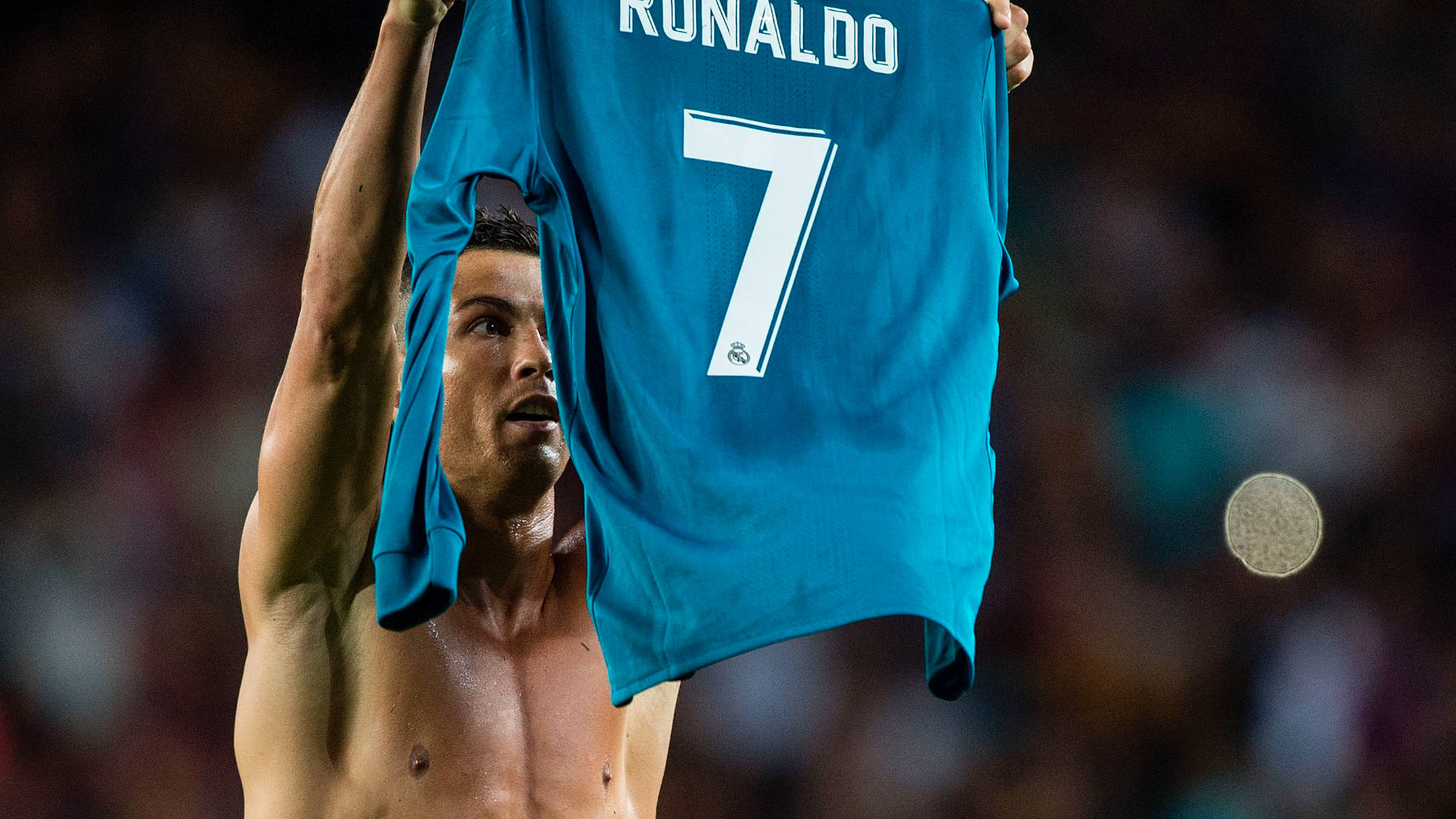 CR7 HD बिना शर्ट वॉलपेपर