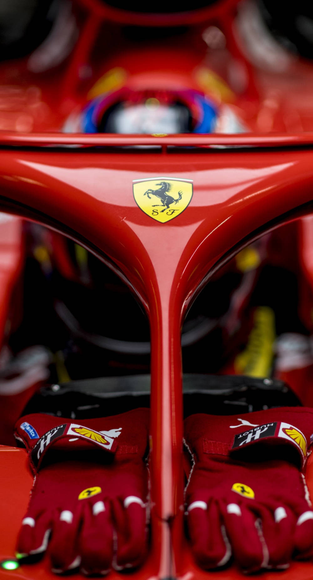 प्रैंसिंग हॉर्स एलिगेंस - iPhone के लिए Ferrari वॉलपेपर