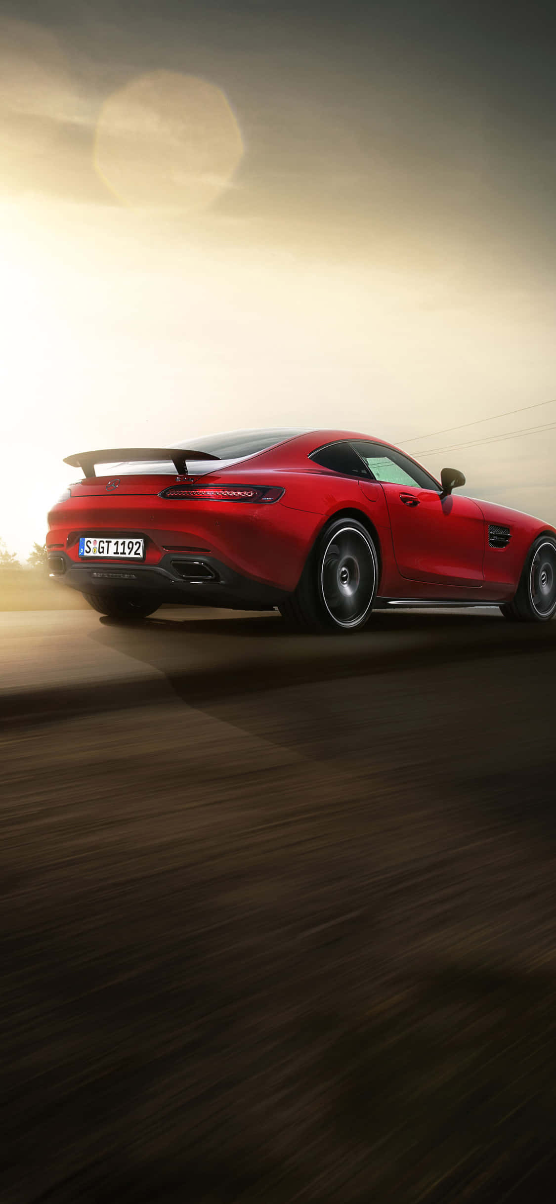 iPhone X Amg Gt-r बैकग्राउंड लाल ट्रंक AMG GT वॉलपेपर