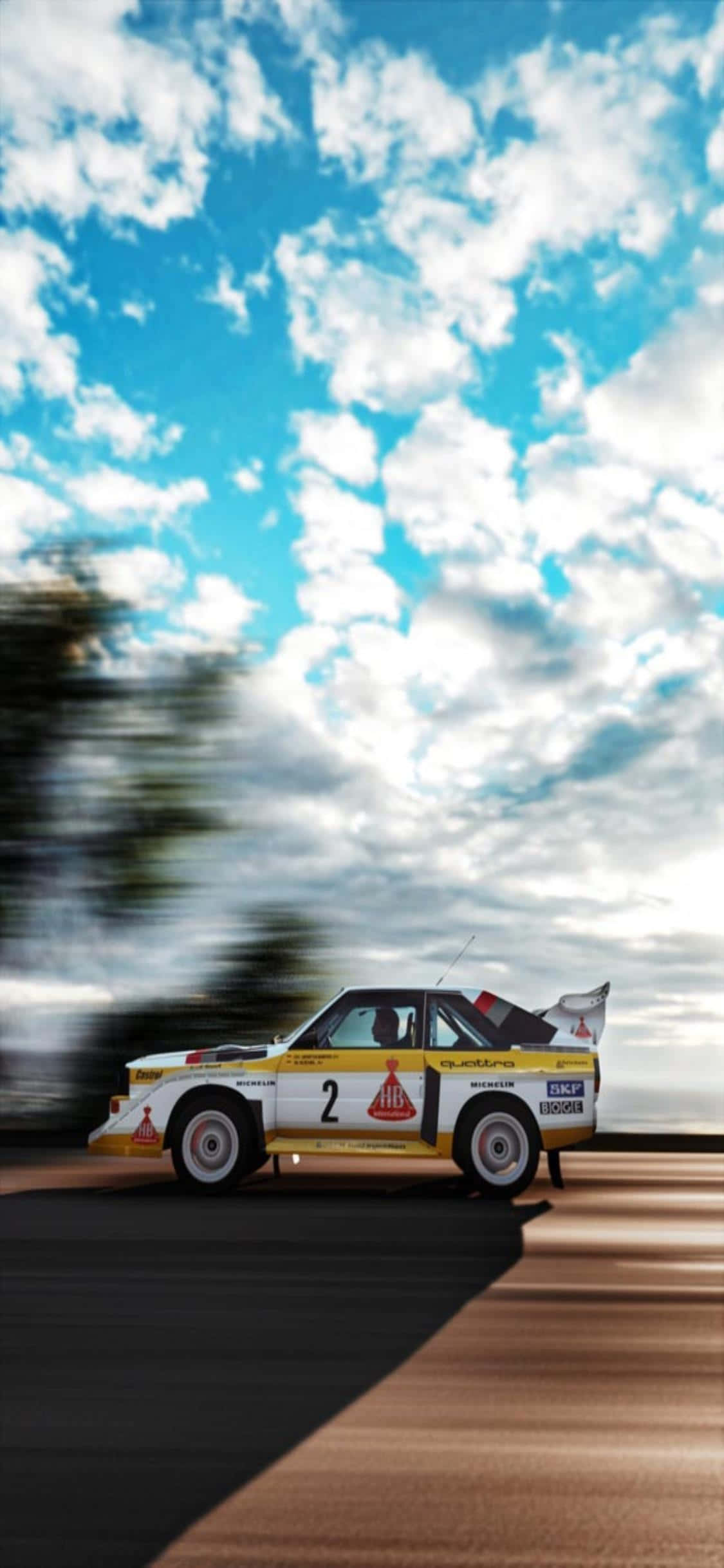 iPhone Xs और Forza Horizon 4 के साथ दौड़ शुरू करें वॉलपेपर