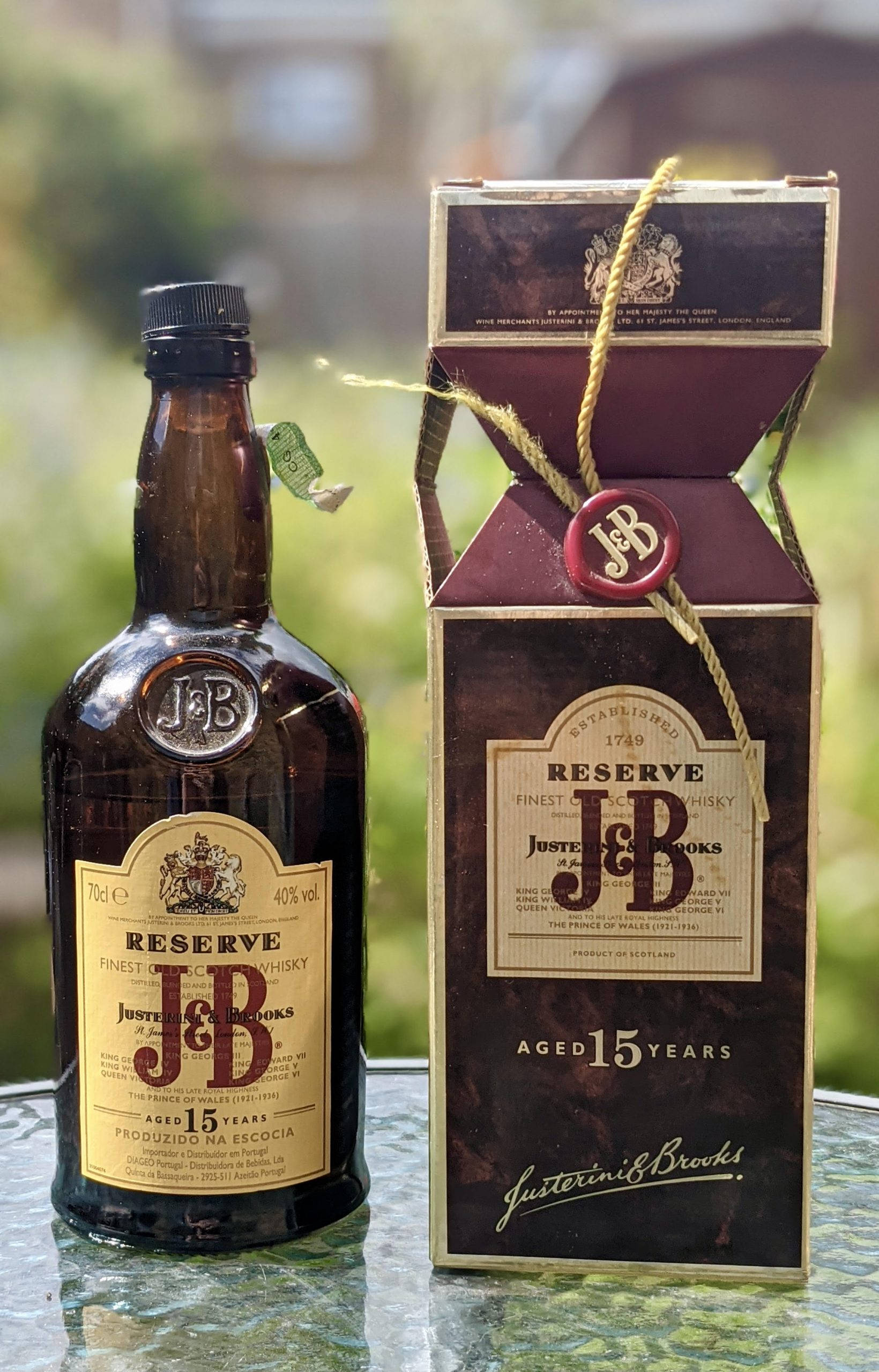 J&B रिज़र्व एज्ड 15 इयर्स वॉलपेपर