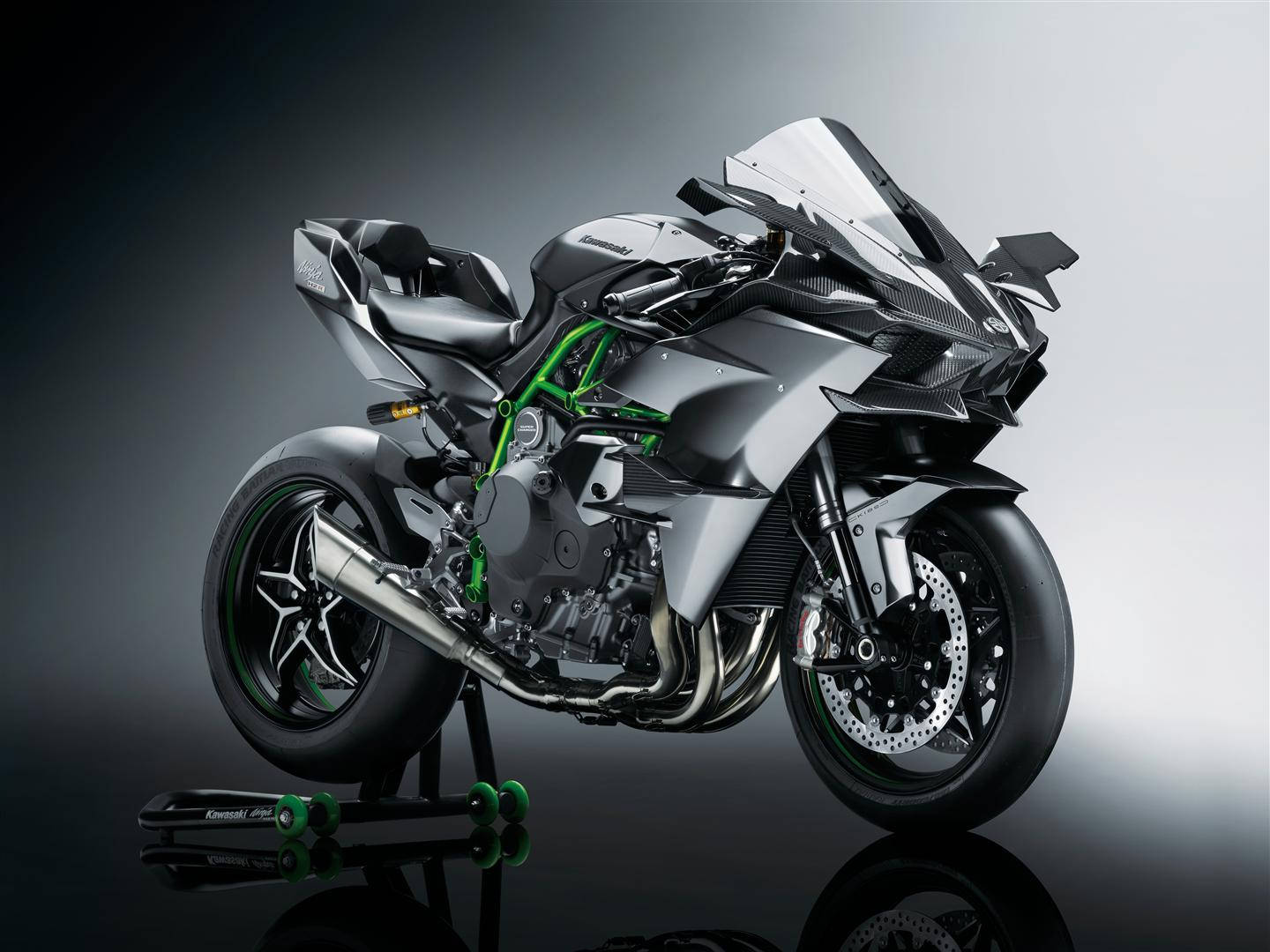 भविष्य की काली Kawasaki H2r वॉलपेपर