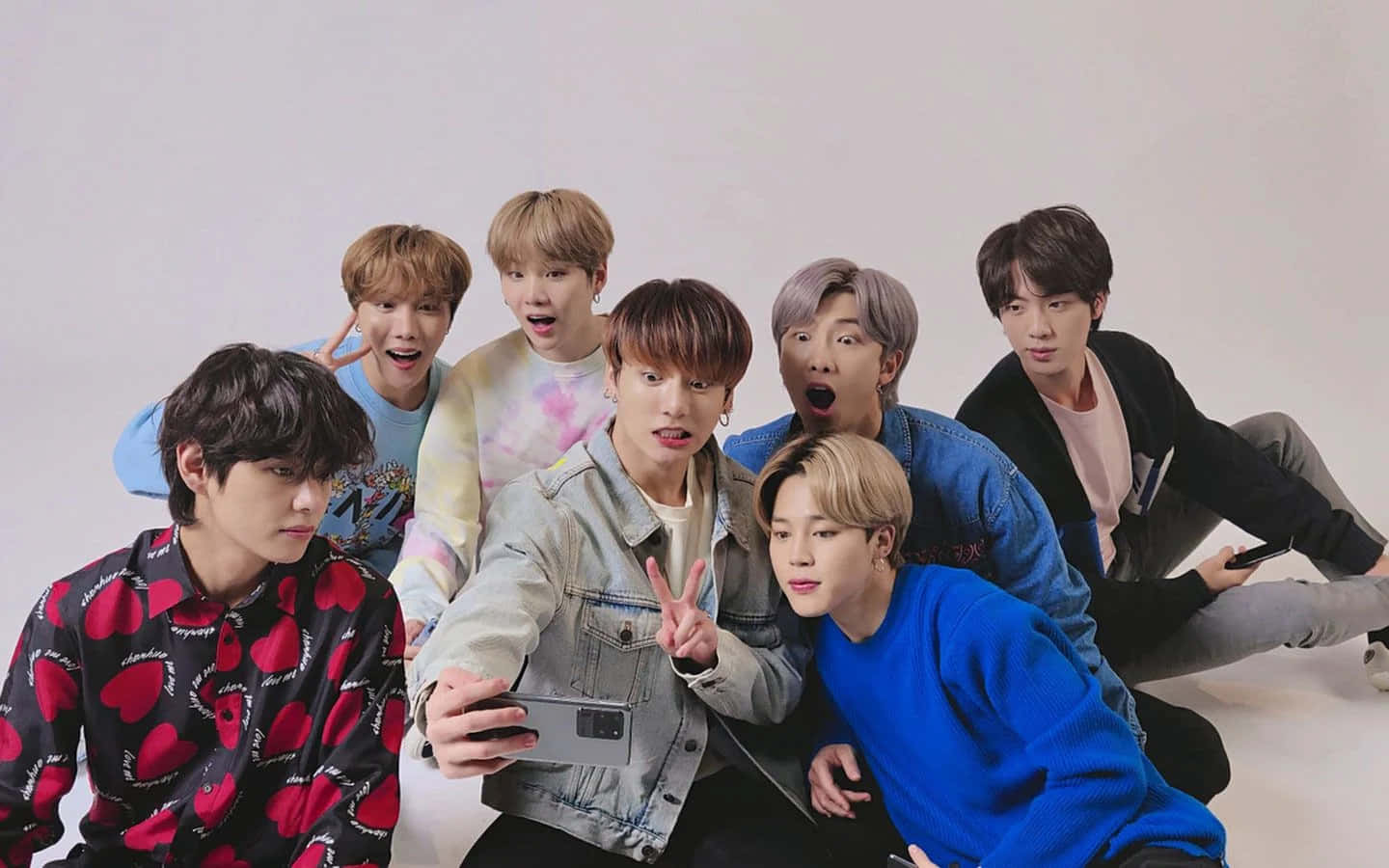 Kpop BTS सेल्फी फोटो वॉलपेपर