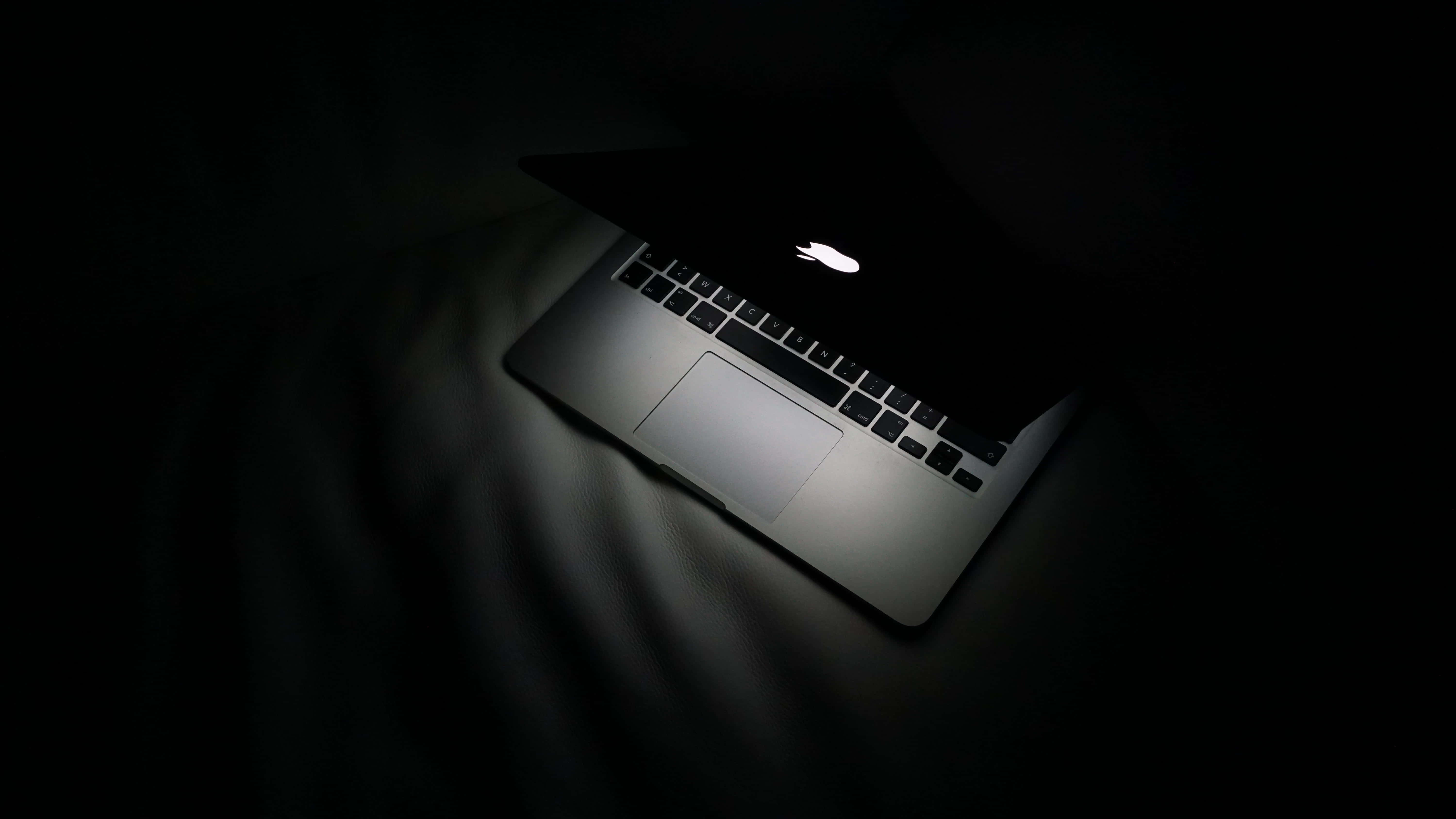 एस्थेटिक Macbook - उत्कृष्ट डिज़ाइन और नवीन स्टाइलिंग। वॉलपेपर