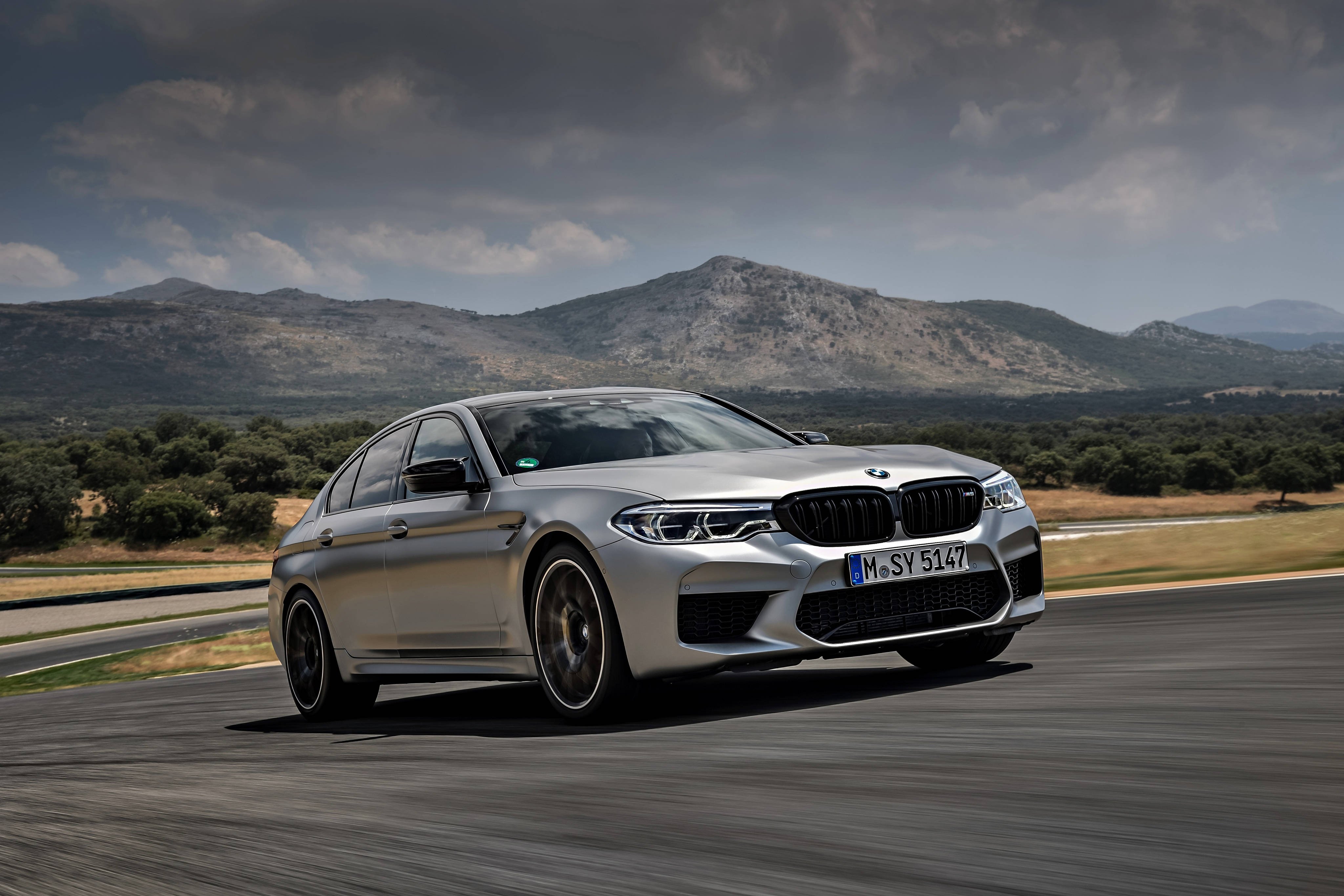 अंतिम ड्राइविंग मशीन - BMW डेस्कटॉप HD वॉलपेपर