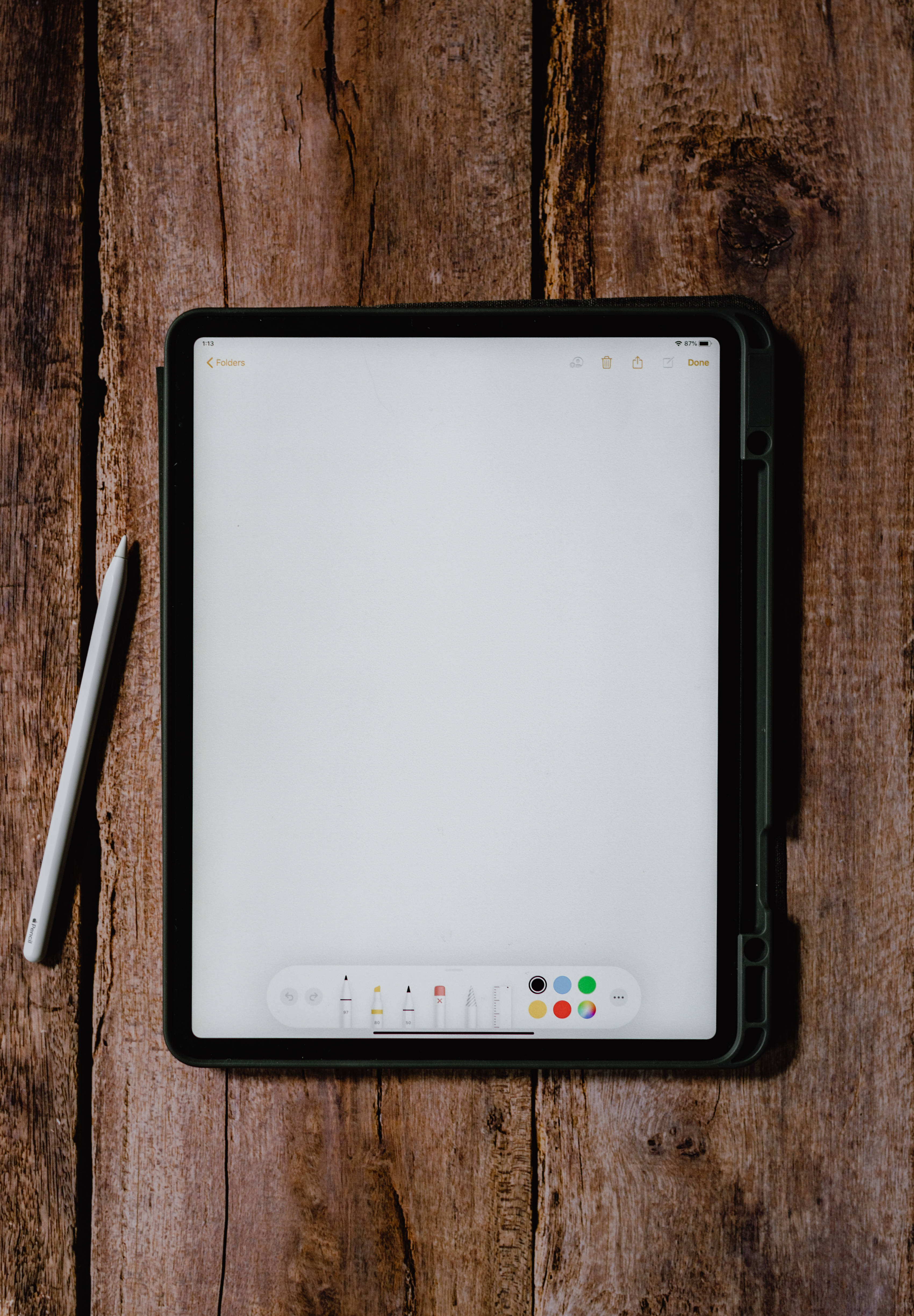ड्राइंग ऐप के साथ Apple iPad Pro वॉलपेपर