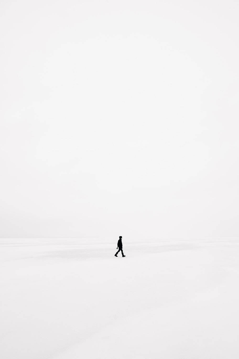 कूल आईफोन व्हाइट वॉक वॉलपेपर