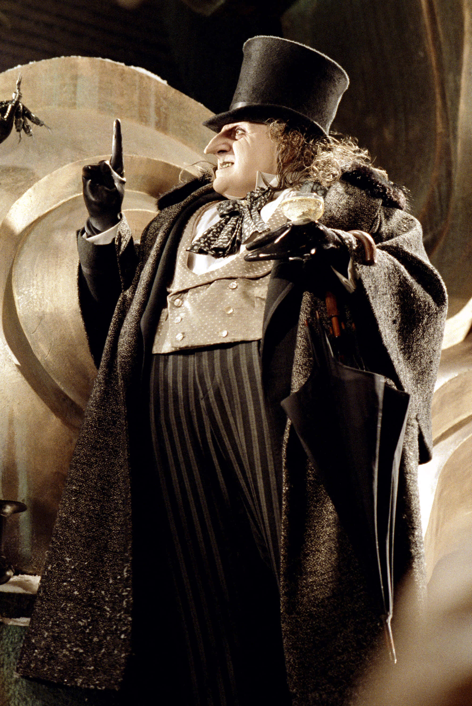 गोथम सिटी में बैटमैन और पेंगुइन का आमना-सामना वॉलपेपर