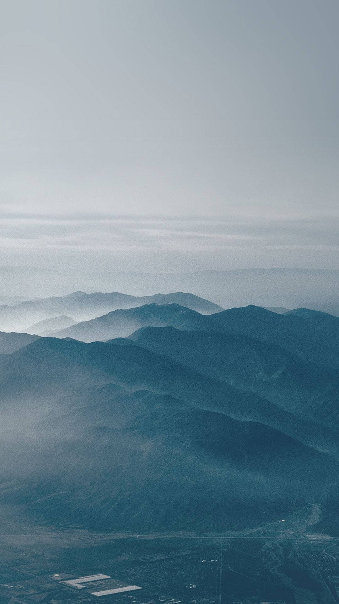 धुंधला आसमानी नज़ारा वॉलपेपर
