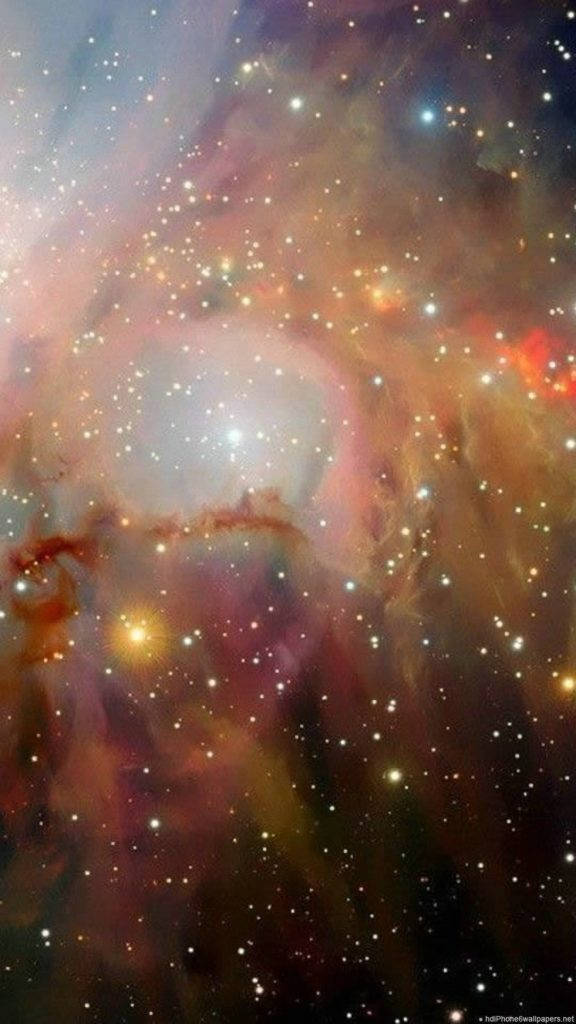 धुंधले सुनहरे बादलों वाला स्पेस आईफोन वॉलपेपर