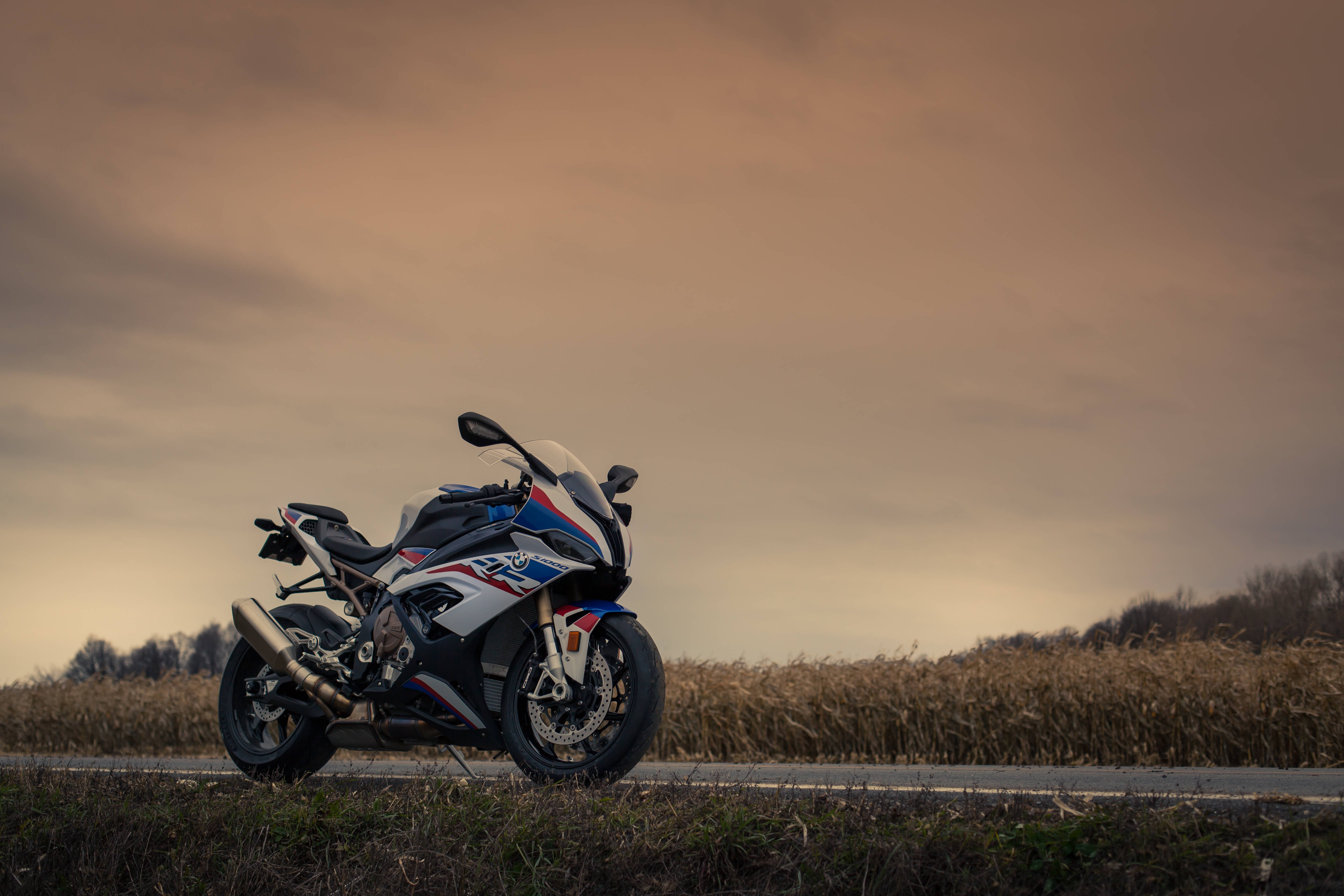 नीला लाल सफेद BMW 1920x1080 मोटरसाइकिल वॉलपेपर