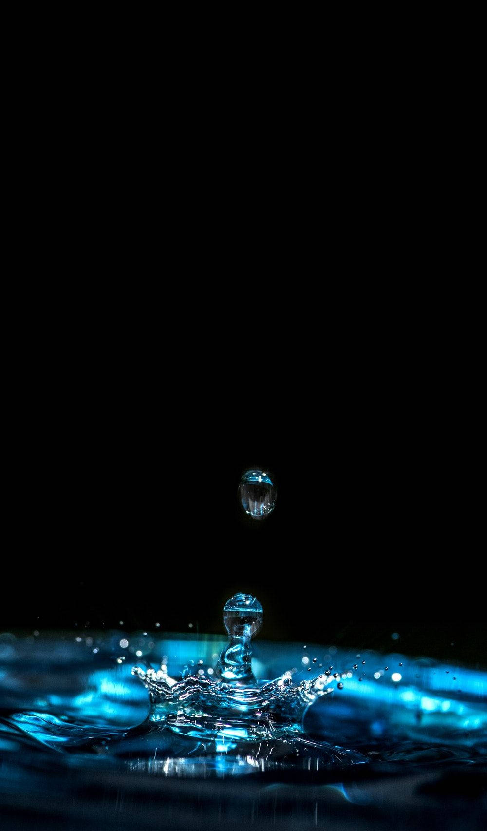 पानी की बूंद सौंदर्य गहरा नीला HD वॉलपेपर