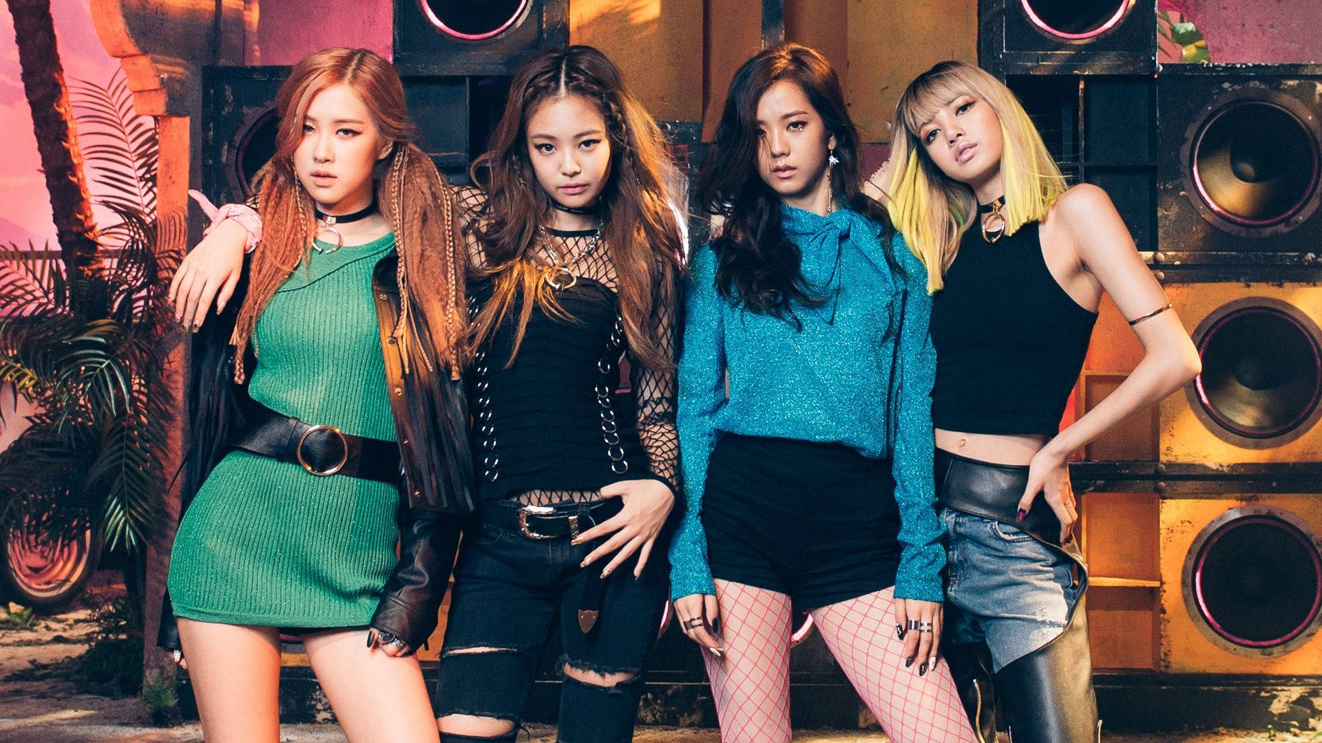 Boombayah MV के लिए बूम स्पीकर पर Blackpink सदस्यों का वॉलपेपर — ब्लैकपिंक वॉलपेपर