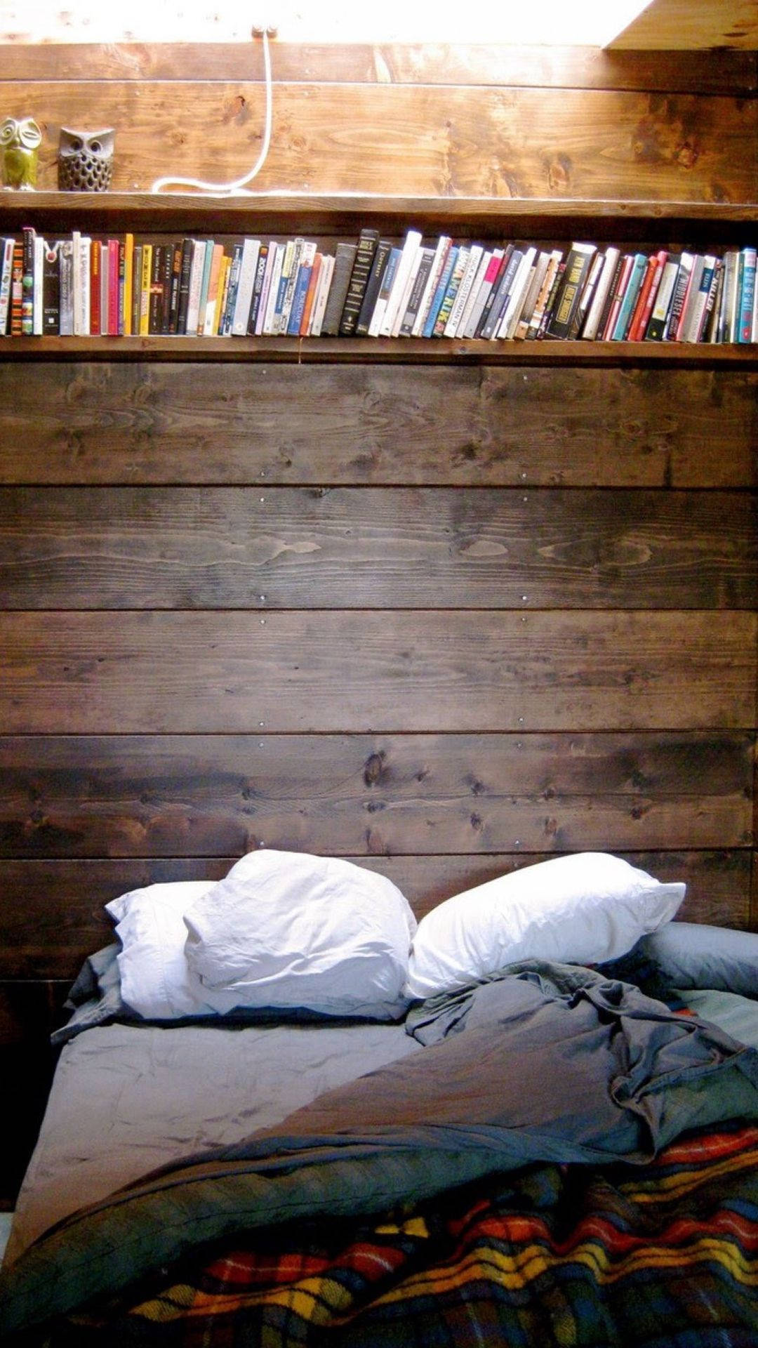 रस्टिक बुक एस्थेटिक वॉलपेपर