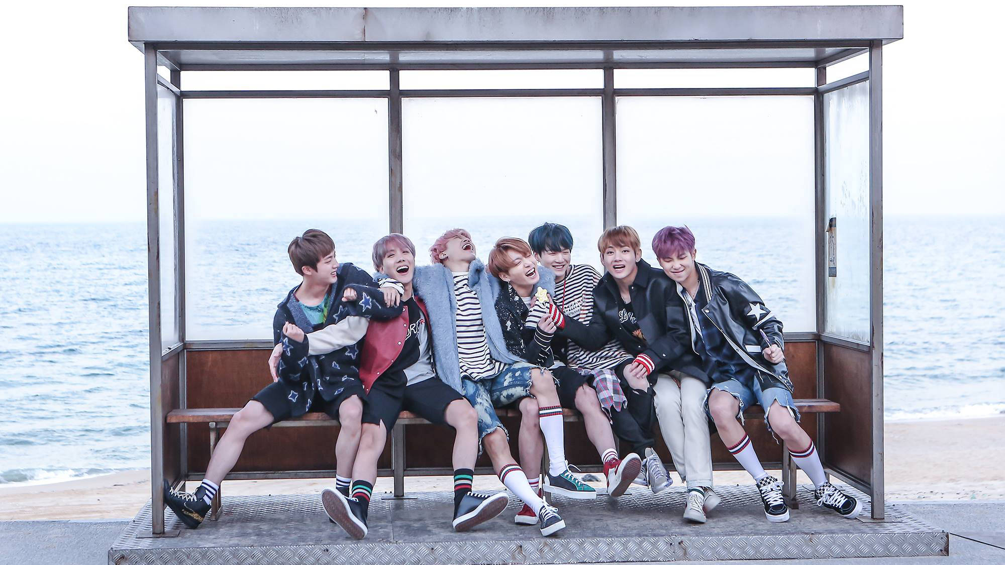 स्प्रिंग डे टीज़र कूल BTS लैपटॉप वॉलपेपर