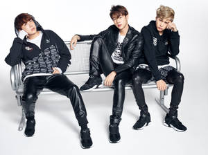 BTS Hyung Line सौंदर्य — सौंदर्यपूर्ण बीटीएस वॉलपेपर
