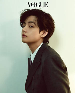 BTS V वोग सूट