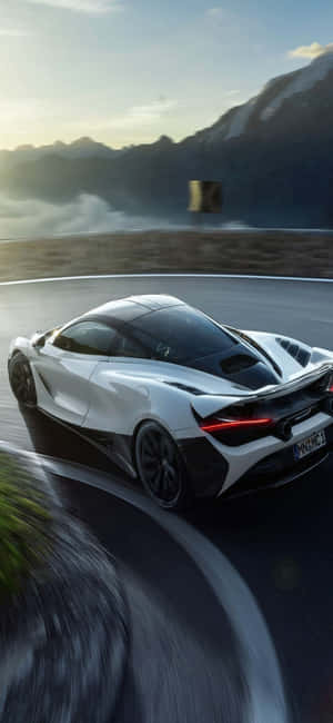 iPhone Xs McLaren 720s बैकग्राउंड — सनराइज वॉलपेपर