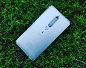 आयरन ब्लू Nokia 6.1 पिछला भाग — नोकिया वॉलपेपर