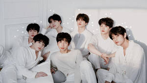 BTS डेस्कटॉप सफेद कपड़ों में सदस्य — बीटीएस डेस्कटॉप वॉलपेपर